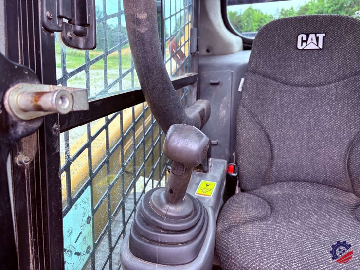 2018-cat-259-skid-steer-image-53