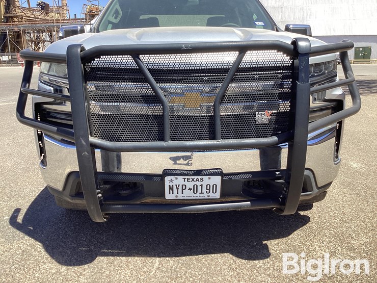 2020-chevrolet-silverado-1500-lt-image-13