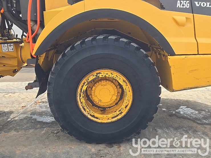 2020-volvo-a25g-image-13