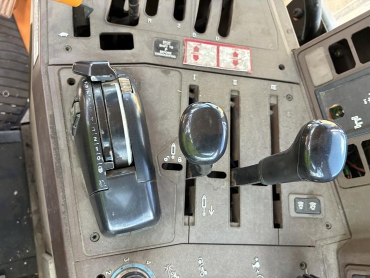 1999-john-deere-6410-image-25