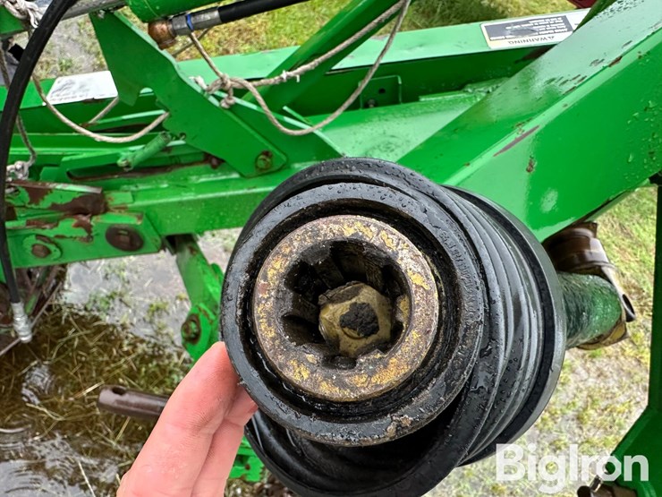 john-deere-285-image-10