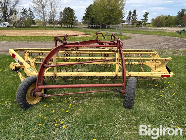 new-holland-258-image-6