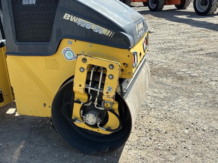 2019-bomag-bw120-image-6