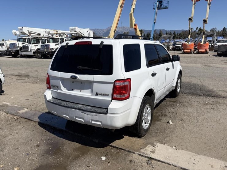 2009-ford-escape-hybrid-image-3