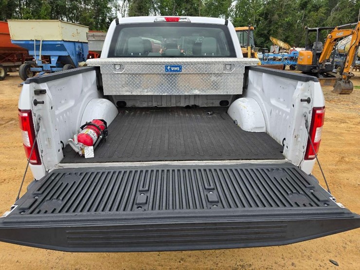 2019-ford-f150-xl-image-4