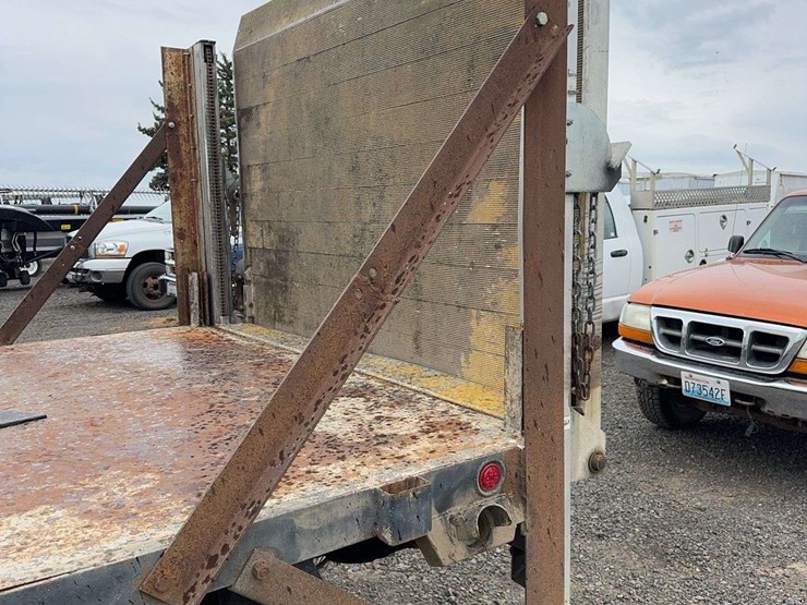 2008-ford-f550-image-31