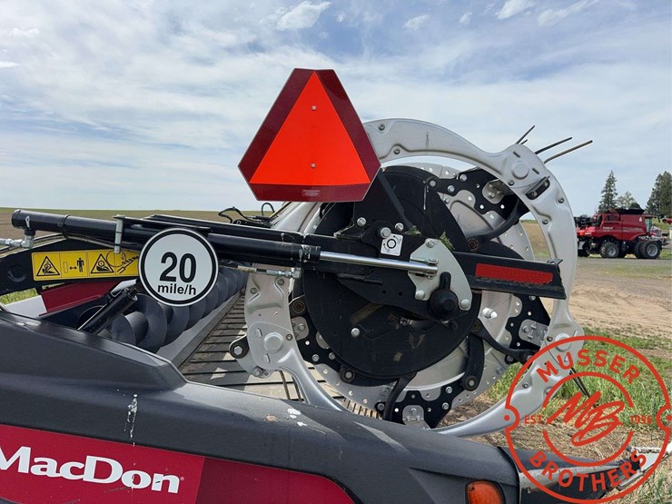 2021-mac-don-fd245-image-5