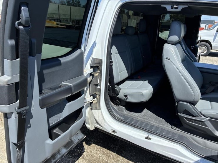 2021-ford-f150-image-10