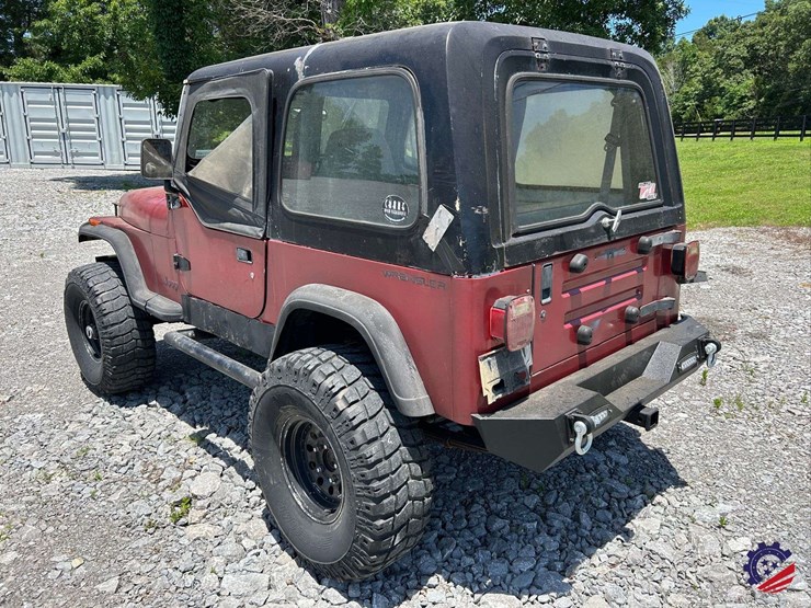 1994-jeep-wrangler-image-27