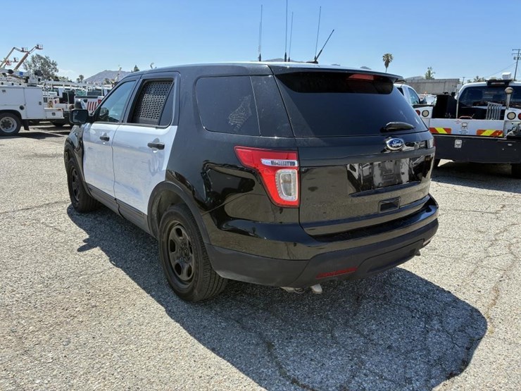 2014-ford-explorer-police-interceptor-image-4