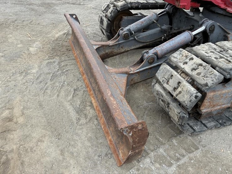 2018-takeuchi-tb2150-image-15