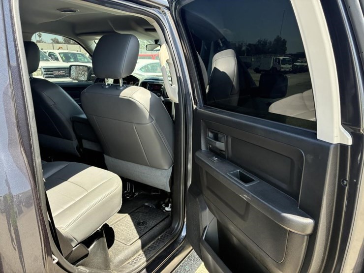 2016-dodge-ram-1500-image-9