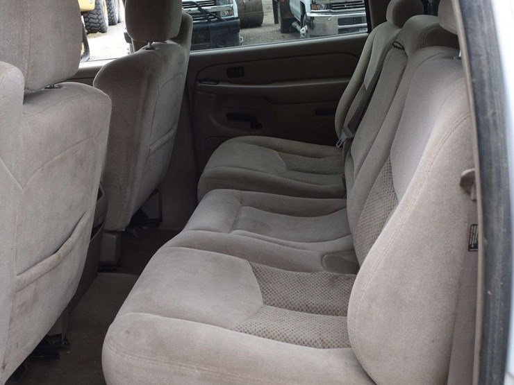 2006-chevrolet-3500-image-61