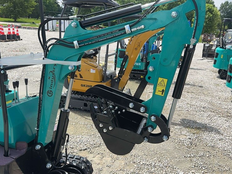 cfg-industrial-mh13rx-mini-excavator-image-9
