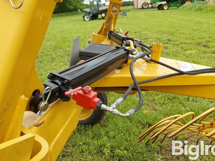 2013-vermeer-vr820-image-15