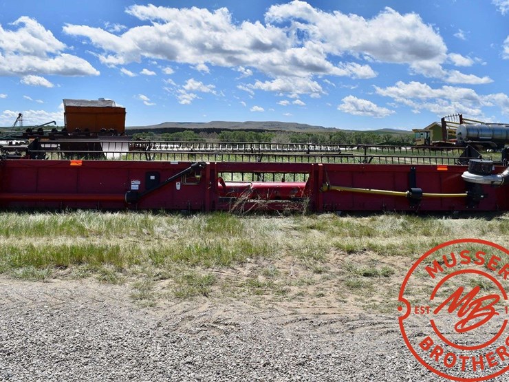 2011-case-ih-3020-image-11
