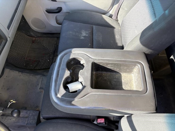 2012-gmc-2500hd-image-17