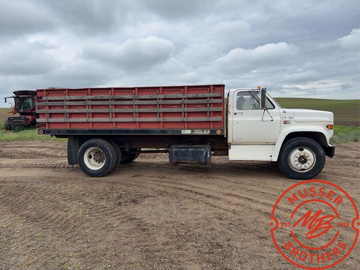 1982-gmc-7000-image-2