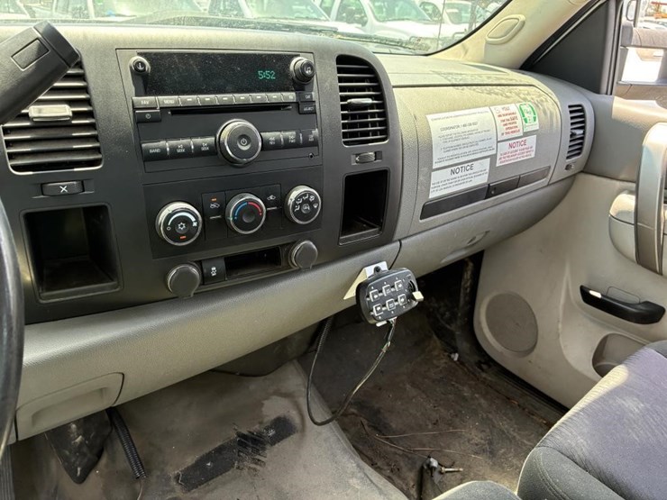2012-gmc-2500hd-image-16