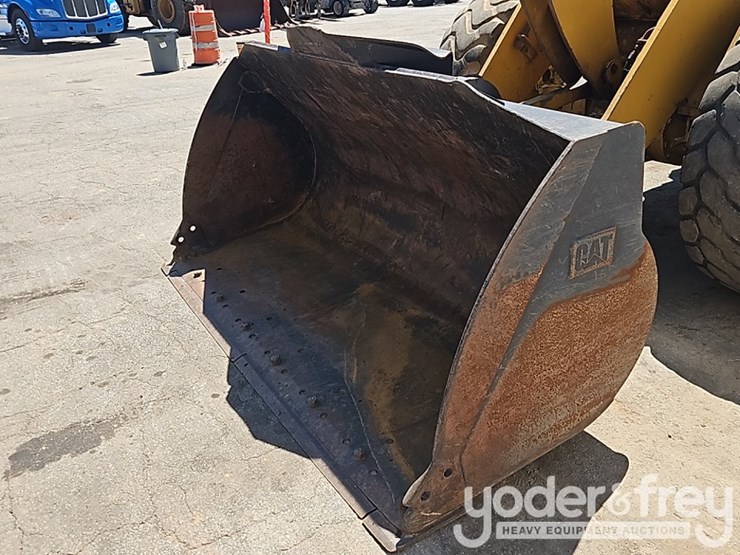 2012-caterpillar-930k-image-16