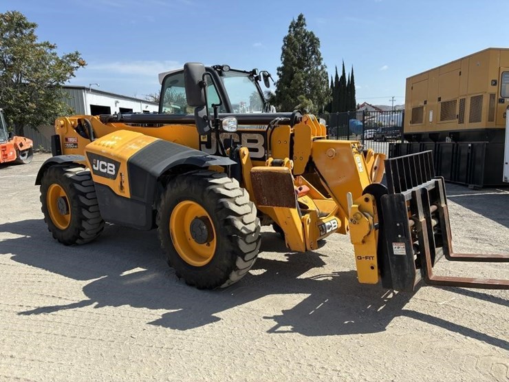 2014-jcb-550-140-image-2