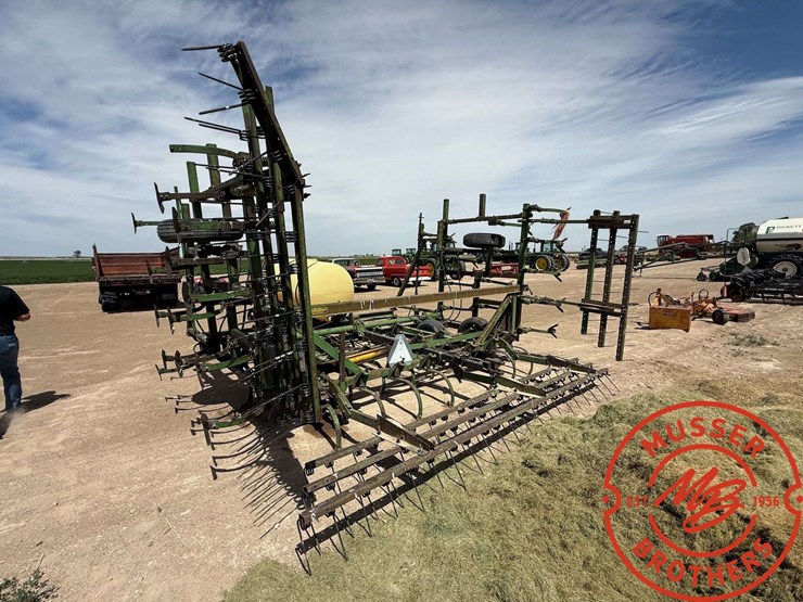 john-deere-1010-image-4