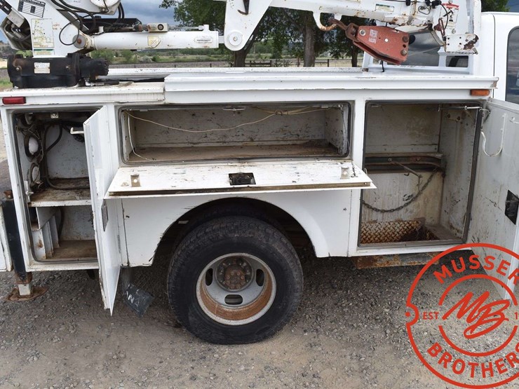 2006-chevrolet-3500-image-32