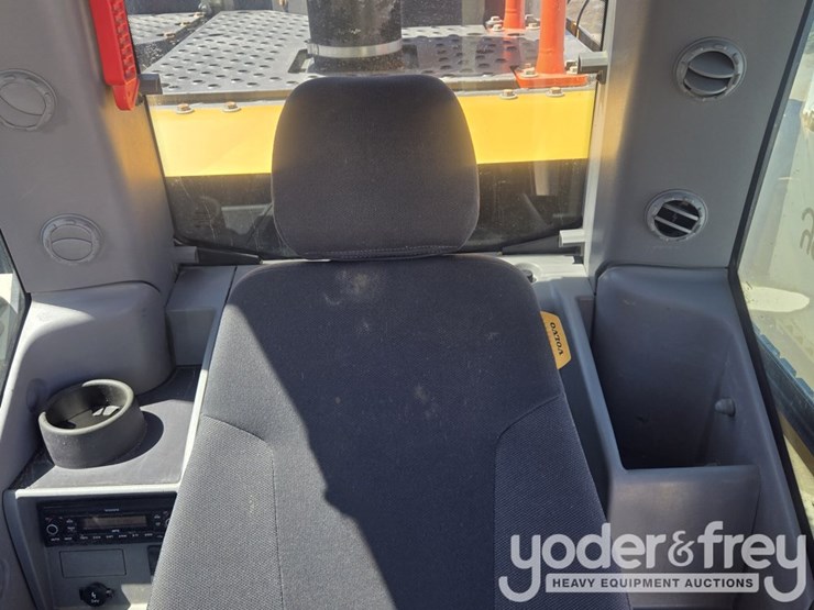 2022-volvo-ec350el-image-56