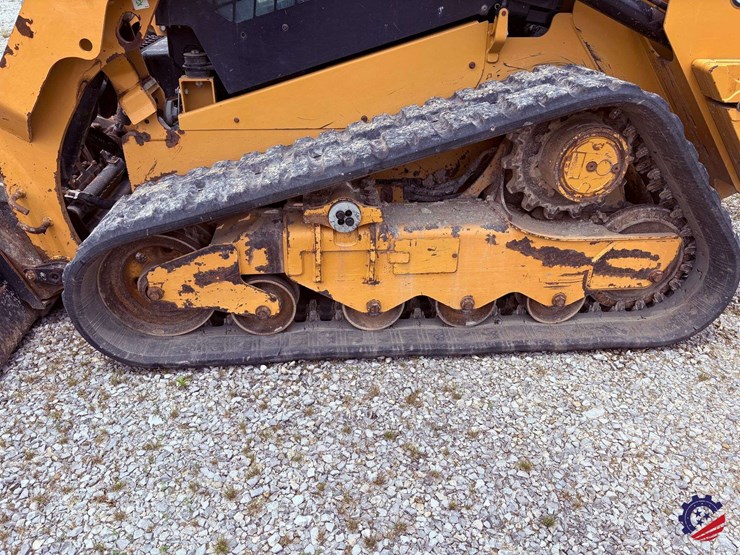 2020-caterpillar-259d3-image-15