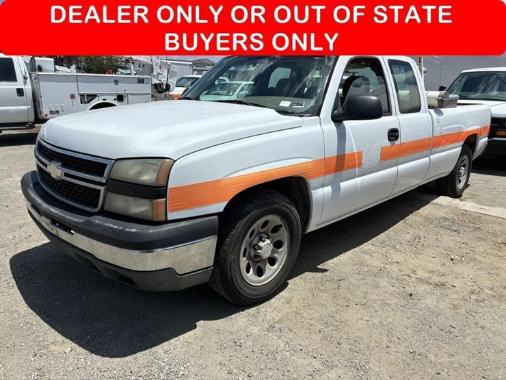 2006-chevrolet-silverado-1500-image-1