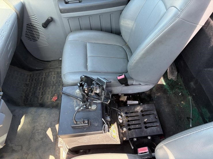 2012-ford-f250-sd-image-16