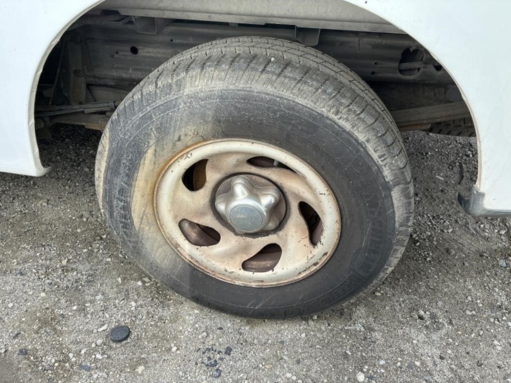 2004-ford-f150-xl-image-5