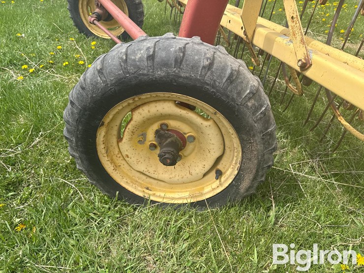 new-holland-258-image-15