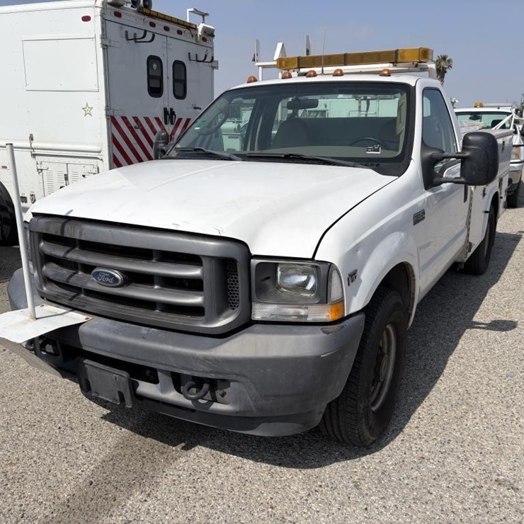 2004 FORD F350 SD