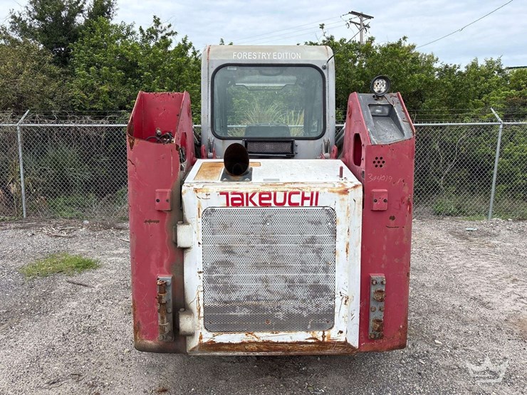 2009-takeuchi-tl250-image-38