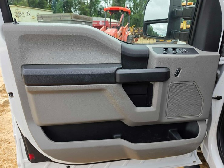 2019-ford-f250-image-13