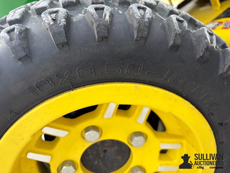 2013-john-deere-x738-image-11