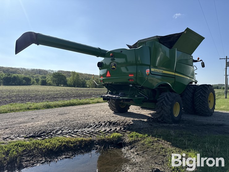 2017-john-deere-s680-image-5