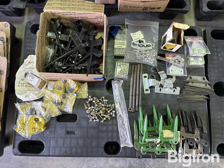 john-deere-assorted-header-parts-image-4