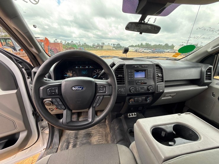 2019-ford-f150-image-16