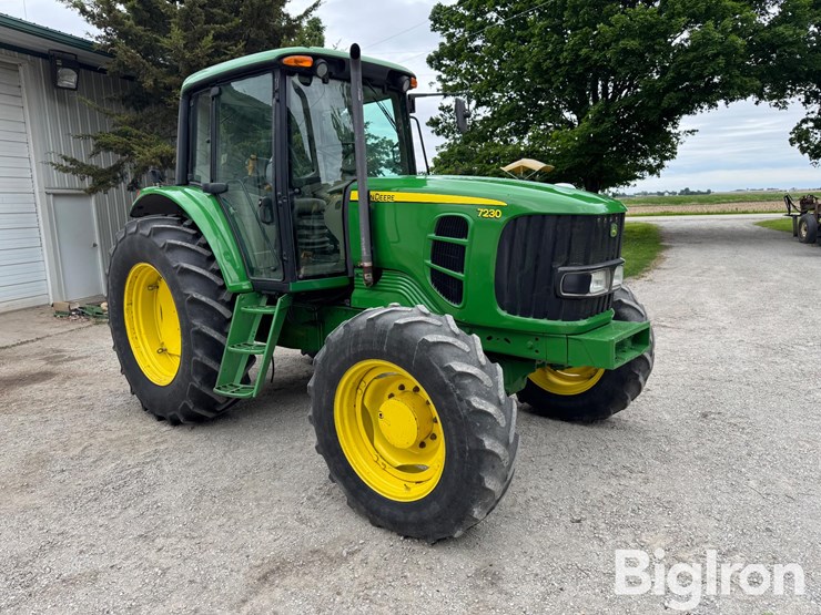 john-deere-7230-image-3