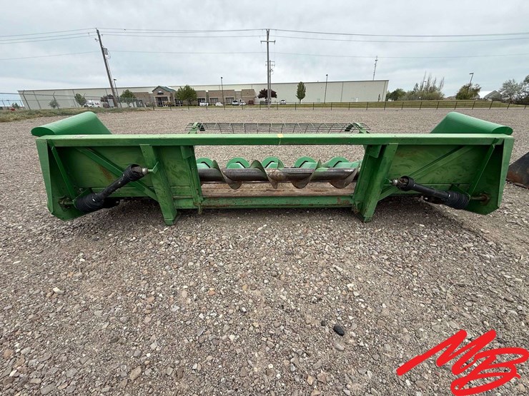 john-deere-8-image-4