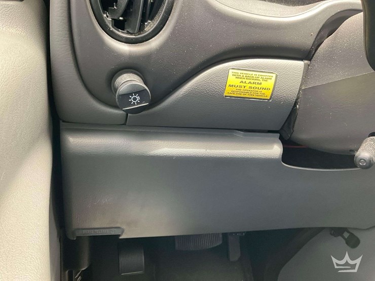 2007-ford-cargo-image-17