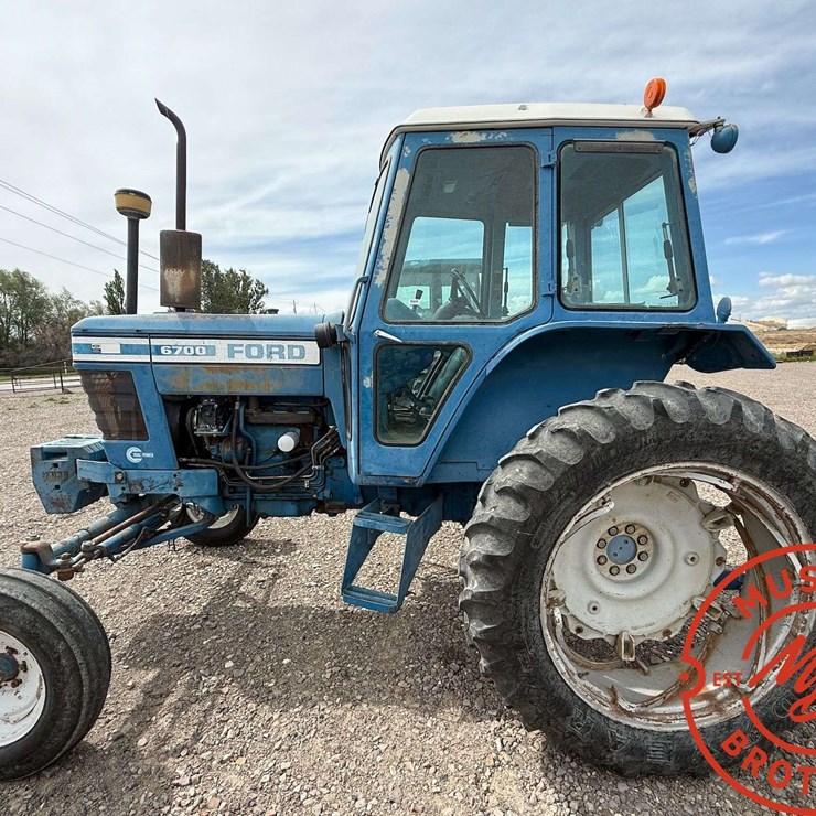 FORD 6700