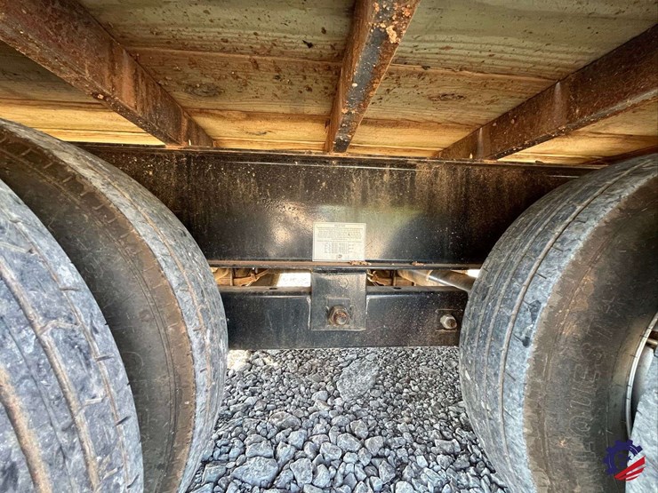 2025-c-&-w-trailers-dual-t/a-flatbed-gooseneck-trailer-image-26