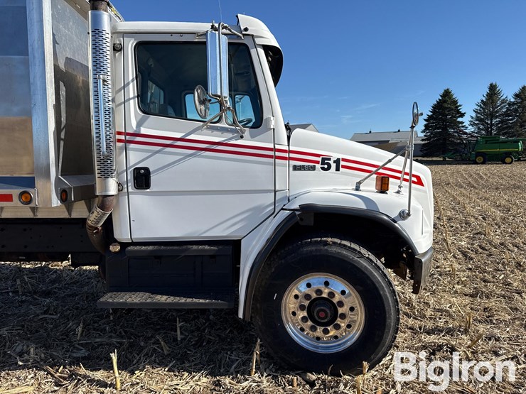 1996-freightliner-fl80-image-17