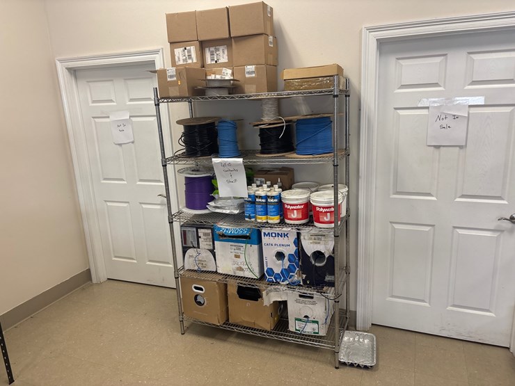 #4010-•-shelving-unit-and-contents-image-2
