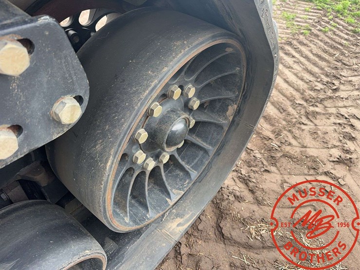 2014-case-ih-550-image-15