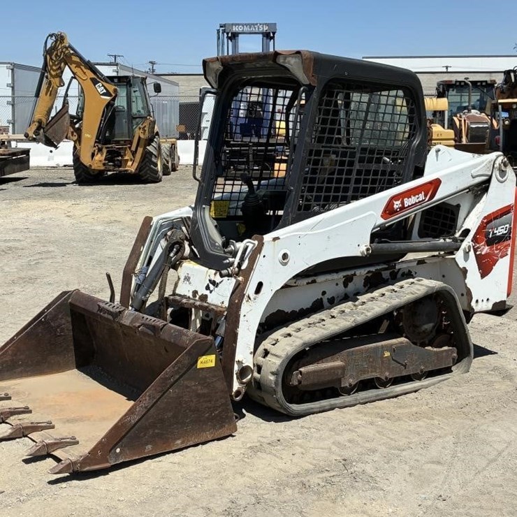 2022 BOBCAT T450