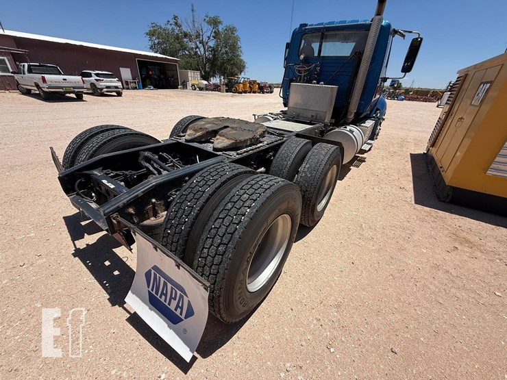 2016-international-prostar-image-4
